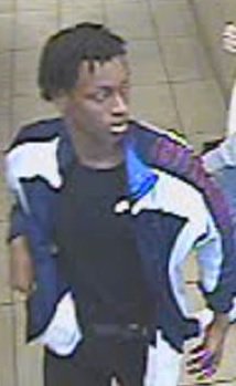 Ottawa police seek suspect and three persons of interest in swarming #ottnews  ottawamatters.com/local-news/pol… https://t.co/rWdQBQnzdD