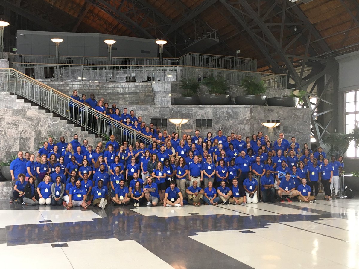 HRCWooldridge's tweet photo. .⁦@BaltCoPS⁩ ⁦@BCPS_AVID⁩ in the #Philly #AVIDSI18 house! We love and support you M.Wood - Student Speaker! ⁦@AVID4College⁩ ⁦@overleahs⁩ @AVIDEasternDiv⁩ https://t.co/D3cAHcI0To