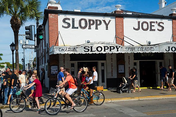 eatonbikes's tweet photo. We're biking to Sloppy Joe's for the Hemingway Look-Alike Contest. Good luck to all the Papas!
https://t.co/PhnX2Zj2mK #BicycleRental #BicycleRepair #BicycleRetail #JustBike #NeedAGoodRide #FloridaKeys #KeyWest #HemingwayDays https://t.co/SexAnEFhXB