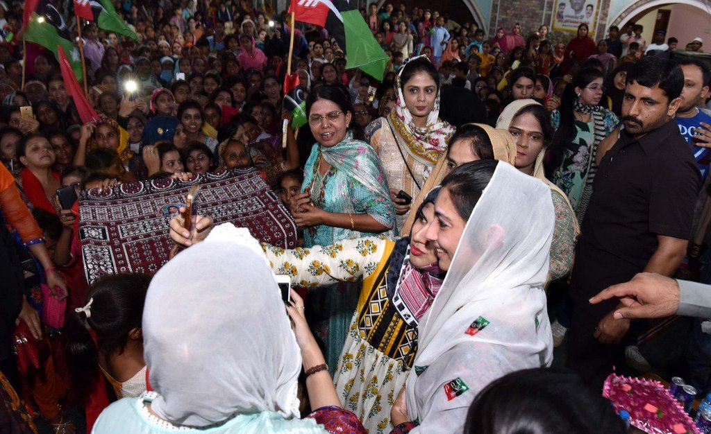 MeerMurtazaLg's tweet image. Choti Bibi @AseefaBZ &amp;amp; Sanam Bhutto attended a gathering of women at Bangal Dero in Larkana.
#NA200 #PS10 #PS11
#VoteForTeer 
#BBkaWaadaNibhanaHai