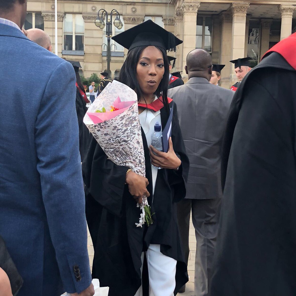 Tolameora's tweet photo. My baby girl secured the bag 💪🏾💪🏾
Put her all into it, couldn’t be any more proud of my sissy ♥️ @DamiOniru #ClassOf2018 #Graduate #AstonGraduate #GradSzn #IssssssaGraduate My Joy is full 🤸🏿‍♀️ https://t.co/fNI8ggBHMH
