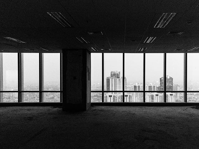 theyashnegi's tweet photo. Error 38.
#bnw #bnwphotography #bnw_captures #bnwmood #igersjakarta #vscoedit #vscogood #photography #jakarta #gamatower #insta #nofilter #jaksel #lines #linesproject #urbanscape #ruleofthirds https://t.co/JfWHxc71w1 https://t.co/j1JVebvhtN