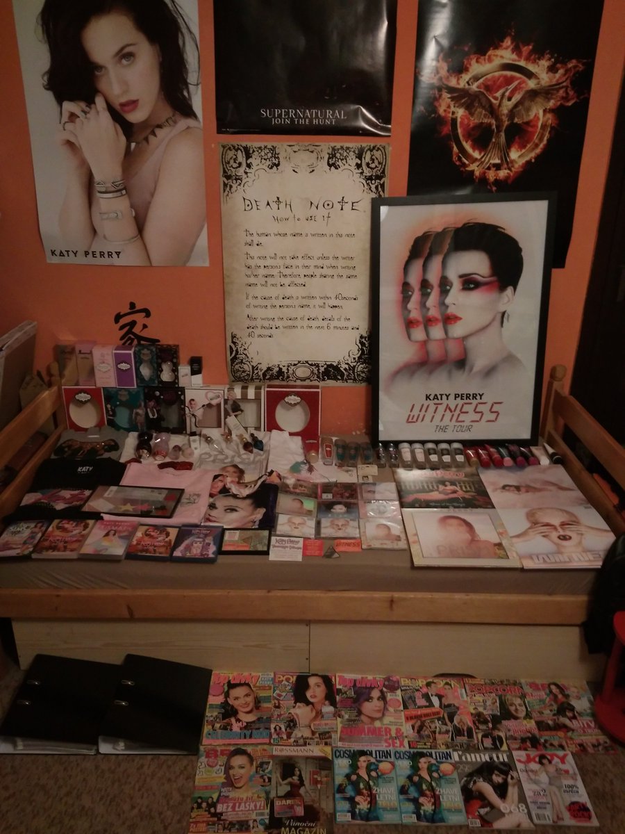 AdelsCherryz's tweet photo. my life, my happiness @katyperry #katyperry #katycat #katycatcollection #katyperrycollection #love #light #OOTB #TeenageDream #Prism #Witness #WitnessTheTour #Rise #ChainedToTheRhythm #Purr #Meow #KillerQueen #RoyalRevolution #OhSoSheer #SpringReign #MadPotion #MadLove #Indi https://t.co/wnKsAwghCP