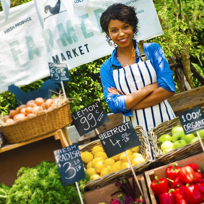 Nothing beats fresh produce that’s locally sourced. Check out the Best 10 Farmers Markets in Detroit. bit.ly/2KvBabi 🚜🍎🌽
#OrleansLanding | #DetroitLife | #DetroitLiving | #Riverfront