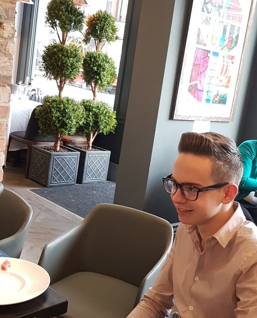 Great opening event thank you for the invite <a href="/JuniperHale/">Juniper Hale</a> the food is juniperlicious x @MLeighSU <a href="/TimperleyWard/">TimperleyNorth</a>