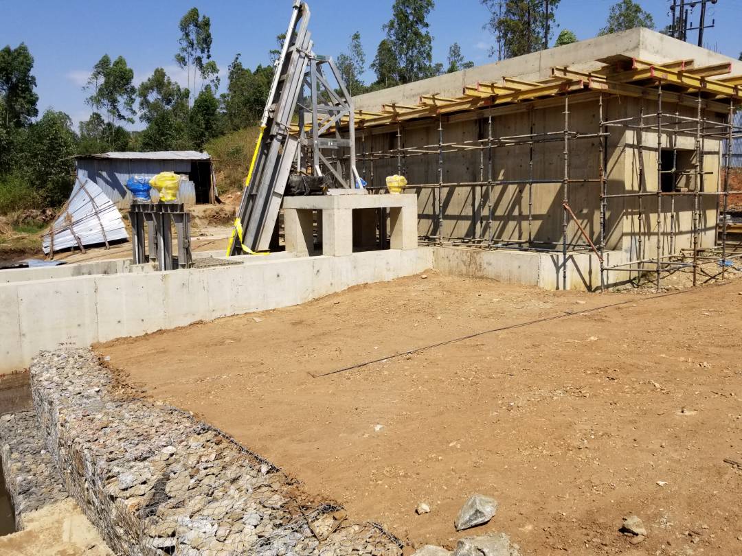 min_waterUg's tweet photo. #MWEworks: Progress for the ongoing construction works for Rukungiri Water Supply and Sanitation Project. @KagutaMuseveni @HonKibuule @Parliament_Ug @WorldBank @UgandaMediaCent @wakojoel @FrankTumwebazek @DailyMonitor @TonyGlencross @hinamundi @MosesWatasa @UmbrellasWatsan https://t.co/oW2g8QkfgH