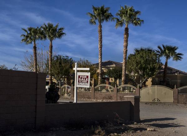 Southern Nevada housing prices take rare monthly dip - Las Vegas Sun News m.lasvegassun.com/news/2018/jul/…