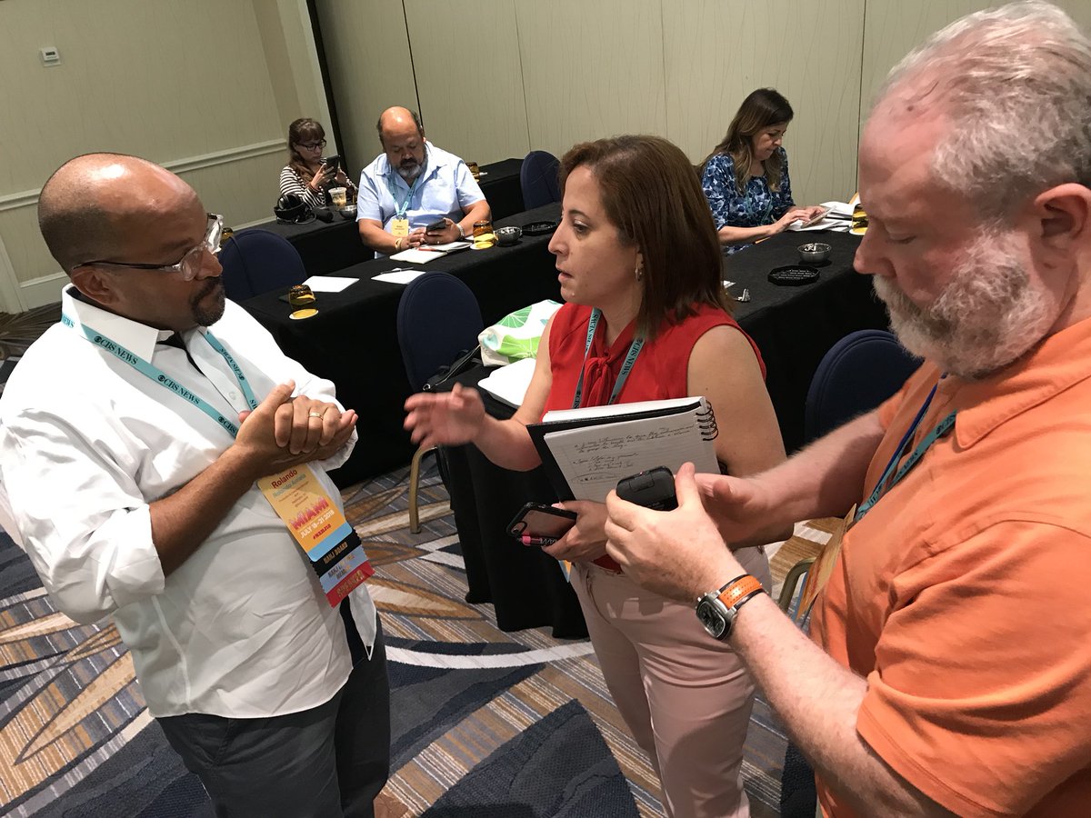 sbaltazarm's tweet photo. Hands-on training for podcast interviews with @RolandoNPR and @juliastmi at #NAHJ18 @NAHJ https://t.co/36qkK7tOWs