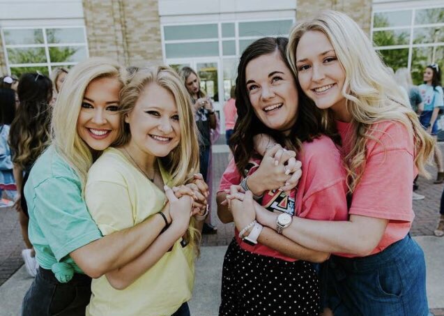 ZETA TAU ALPHA tweet media