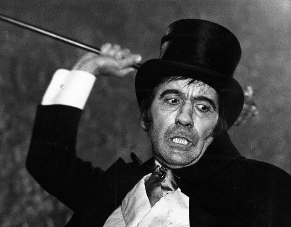 oxley264's tweet photo. I MONSTER 1971
Christopher Lee  Peter Cushing
Mike Raven
#StephenWeeks
#AmicusFilms https://t.co/WkwMtQrmS8