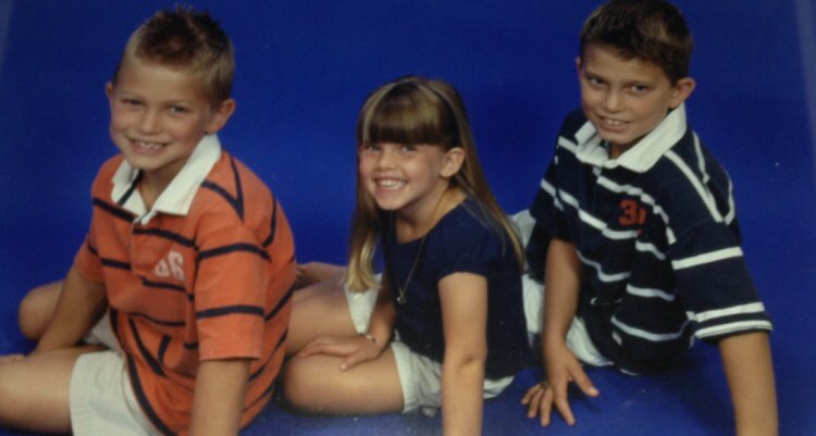 sydamonrolls's tweet photo. a big happy 23rd to my big brother. forever my angel💙 hope you’re livin it up in heaven with endless amount of flaming hot cheetos and nattys🤩 https://t.co/ixhAfsoXVG