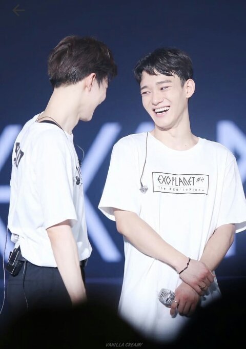 Meloniliski's tweet photo. #Melonlovers   👬

💕 Suho &amp; Chen  çifti  çıkmaya başlamıştır! 
İlişkilerinin  uzun süreli olmasını diliyoruz!
@itsmoneykim
@DaeDae_Jong https://t.co/LjcWTpMecq