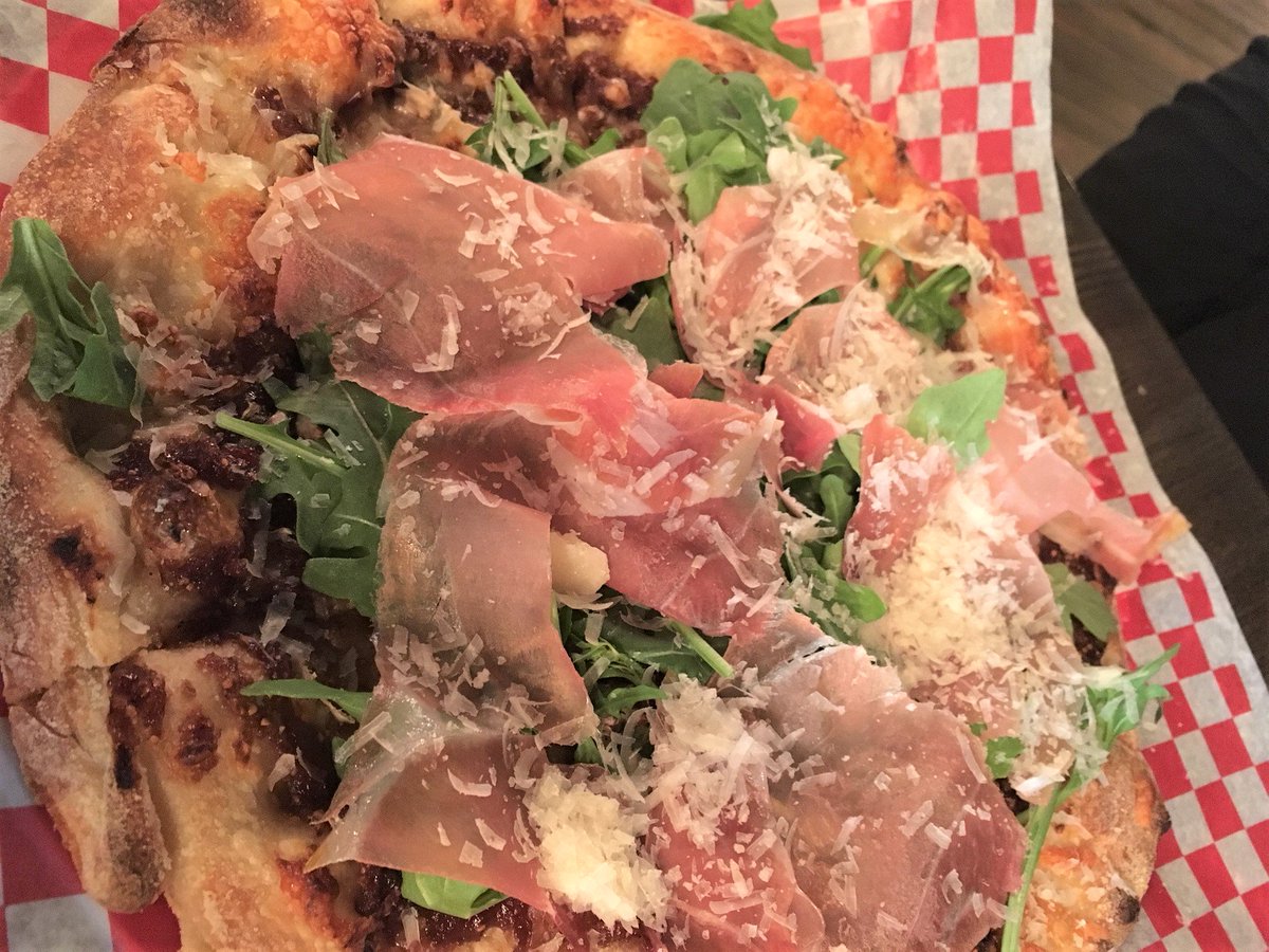 Hipkin Eats Things tweet media