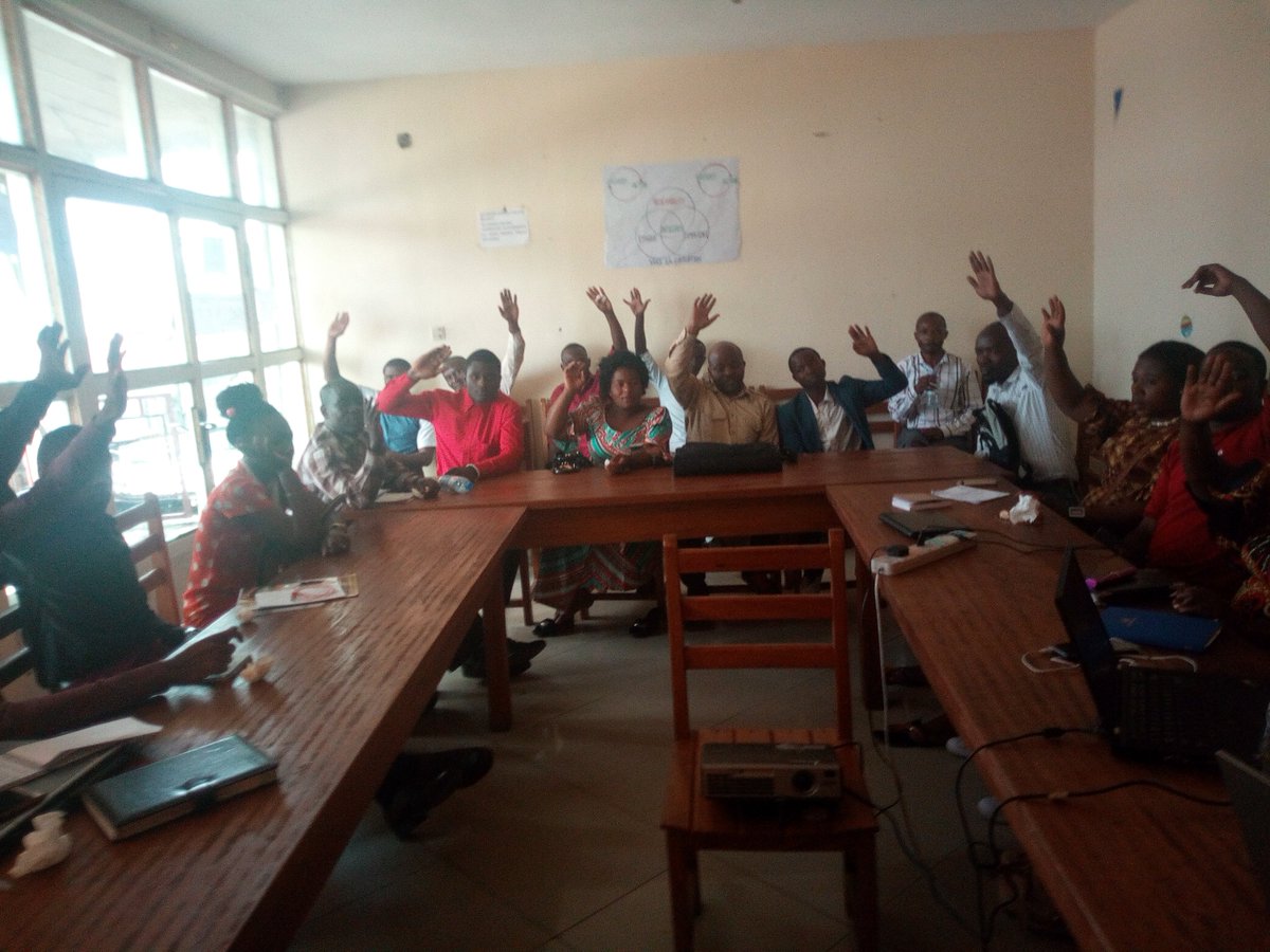 ghovodi's tweet photo. Atelier de restitution de la formation sur l'intégrité aux membres moniteurs communautaires au bureau de GHOVODI Goma, le Jeudi, 28 Juin 2018 https://t.co/N4q7i146gR