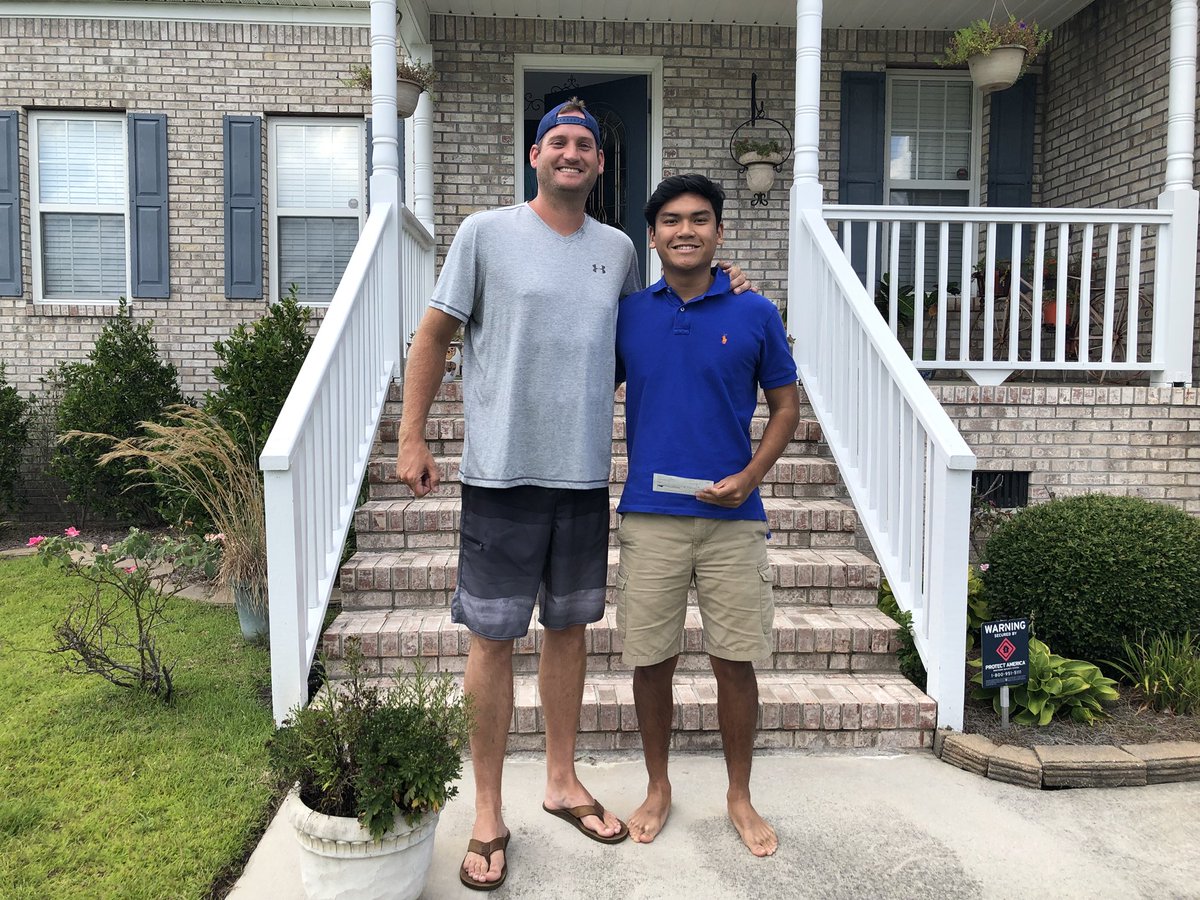 CoachFlei's tweet photo. Congrats to @DimalantaJames for being the recipient of the inaugural
“2 Fly 4 Debt” scholarship! James has committed to save money and attend community college before transferring to a 4 year university. His scholarship covers full tuition costs for the fall semester. Who’s next? https://t.co/S7TmCKvlkG