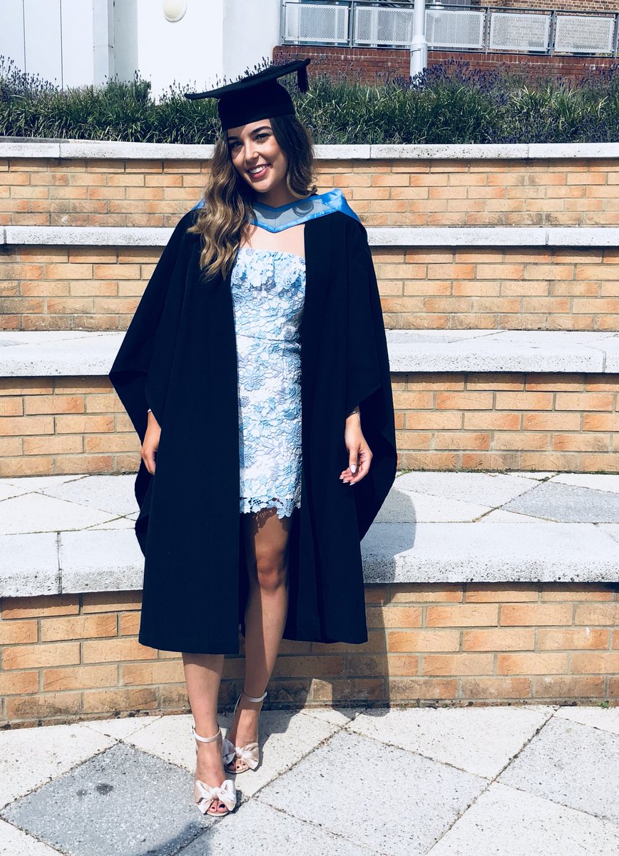 silas____'s tweet photo. Proud & tearful over the last two days, our beautiful daughters xx @elodie_freeman @Scarlyroseanna @poppy_freeman @BristolUni @UniofExeter #bristolgrad #exetergrad https://t.co/EnWdzohLlx