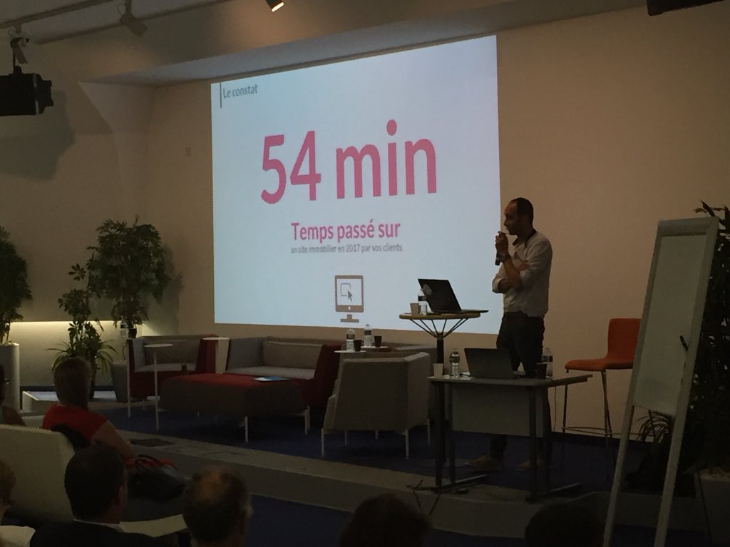 villageCAav's tweet photo. Présentation du @villageCAav et pitch de @Immodvisor @KerForHome et @_Archibien  ce soir devant le public @oloma_pdl ! De belles rencontres et synergies en perspective https://t.co/iHKyXDLsjX
