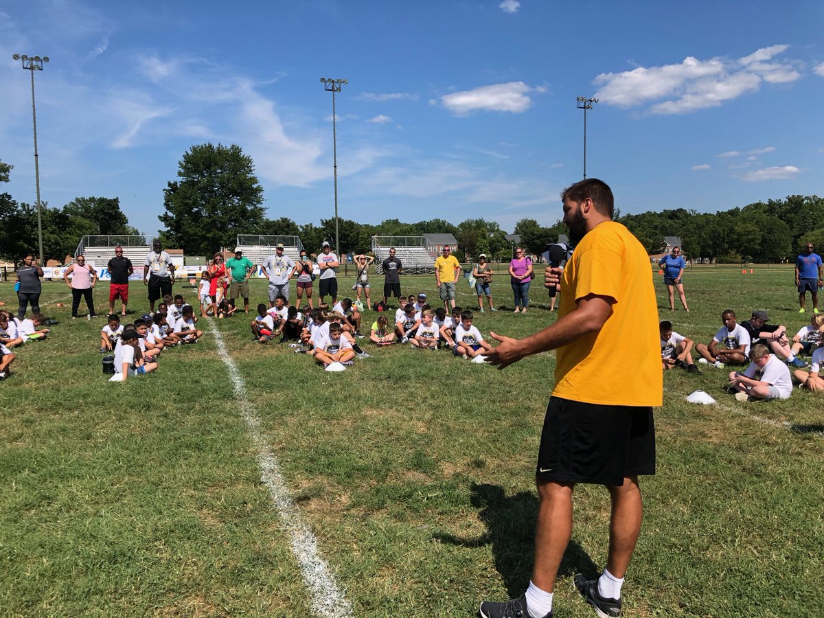 That’s a wrap for Day 1! See you tomorrow at <a href="/Fort_Belvoir/">Fort Belvoir, Va.</a> for  Day 2 with Alejandro Villanueva #salute #heroic #resilient