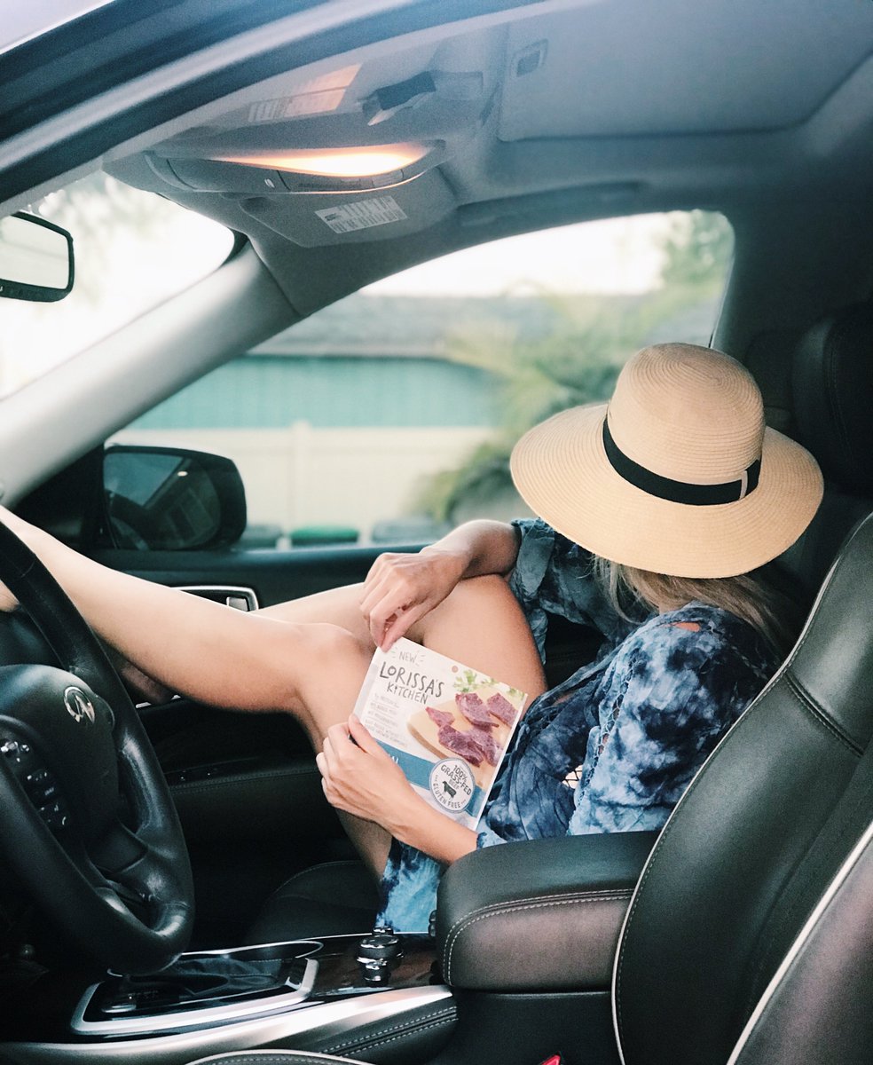 besosalina's tweet image. New post on the blog with @LorissasKitchen all about how to be your best when hanger (hunger + anger = hanger) strikes. wp.me/p4XX6v-19A 
 #WhatAreYouMadeOf #LorissasKitchen #besosalina #ad