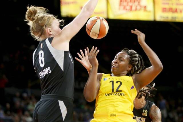 _Luxury__Life's tweet photo. Aces combat challenges of commercial #travel for WNBA games https://t.co/3pEk2lwVYP https://t.co/zBpKnX1Zq0
