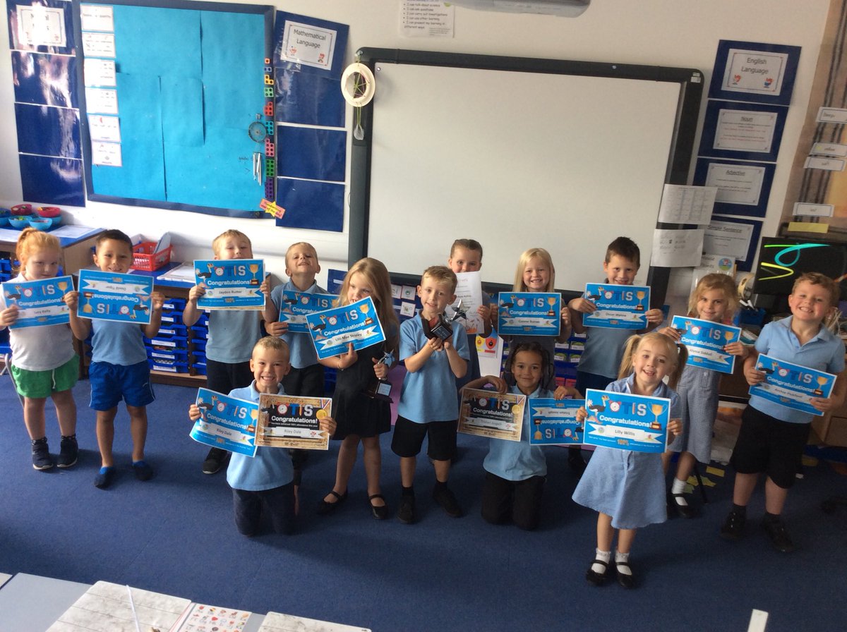 MissPY12's tweet photo. Well done to all our certificate and award winners today! Brilliant attendance, participation in after school clubs and special mentions to Cody for his performance and attitude in PE and to Lilli-Mae for fantastic progress in reading! A massive well done! @FoxHillLearning https://t.co/vlVwiSZBLW