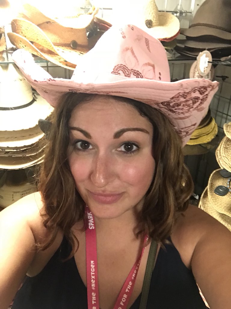 JohnTPeddy's tweet photo. Pink cowboy hat! #ppainextgen #teamgreen https://t.co/3xbeAlFvTw