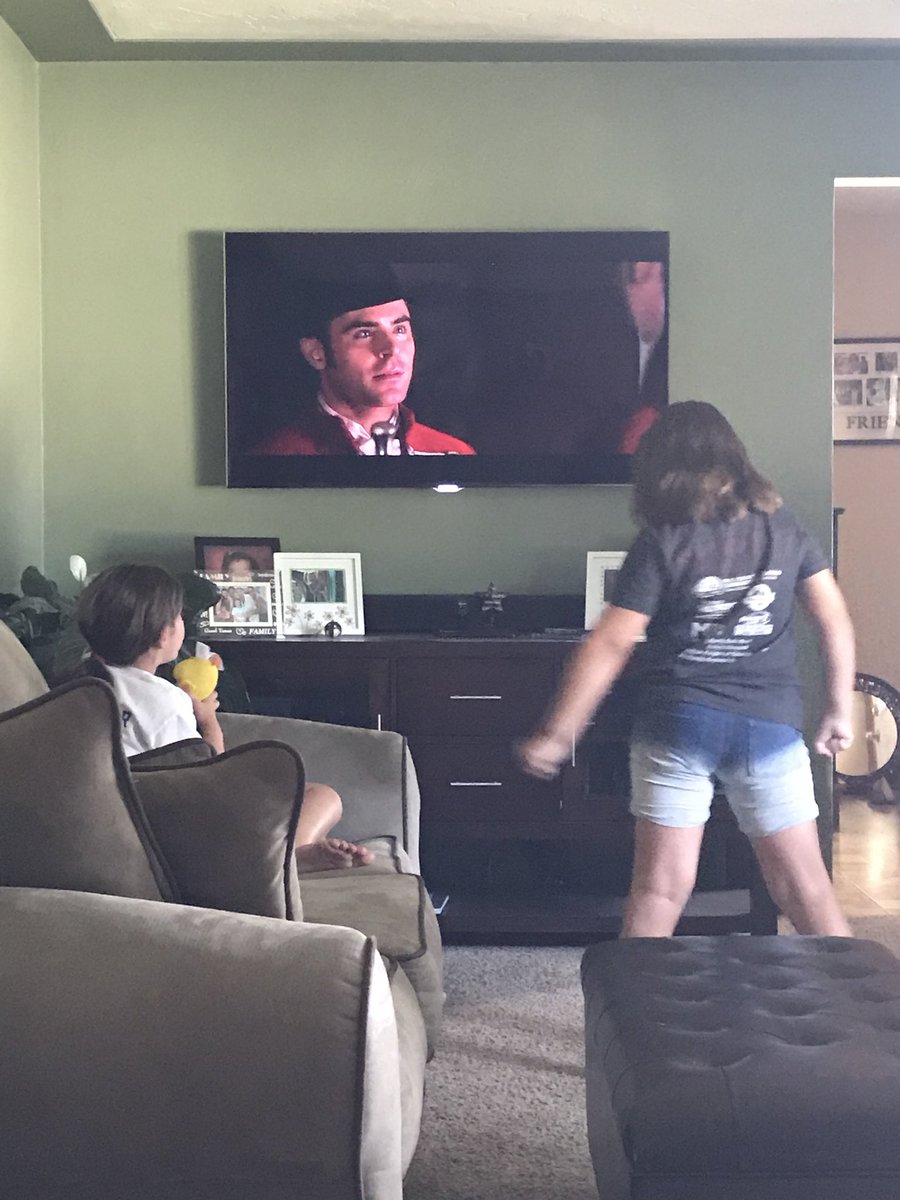 AnjieCaff50's tweet image. These two are ecstatic!  A perfect gift from a best friend!  #happiness #TheGreatestShowman #dancingfools