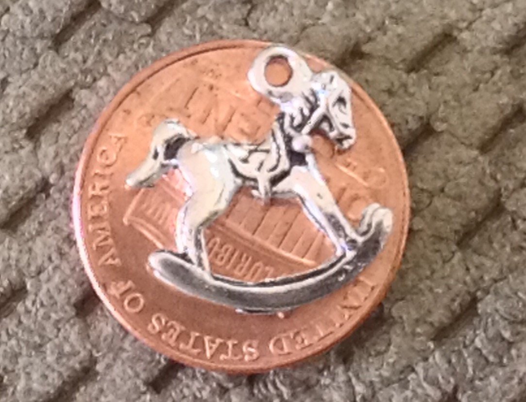 FallHolidaze's tweet image. Rocking Horse 3D Charm set of 2 tuppu.net/6f14c #Etsy #FallHolidaze #SetOfTwo