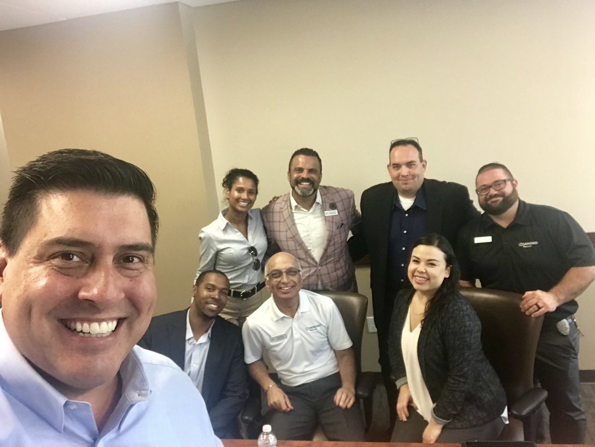 Louis A. Acosta tweet media