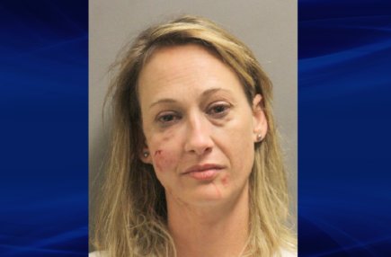 hotnews____'s tweet photo. 41-year-old woman bites off mother’s nose and swallows it after being told to leave victim’s home https://t.co/gYn4s3N31D https://t.co/VW83Jg4zrx