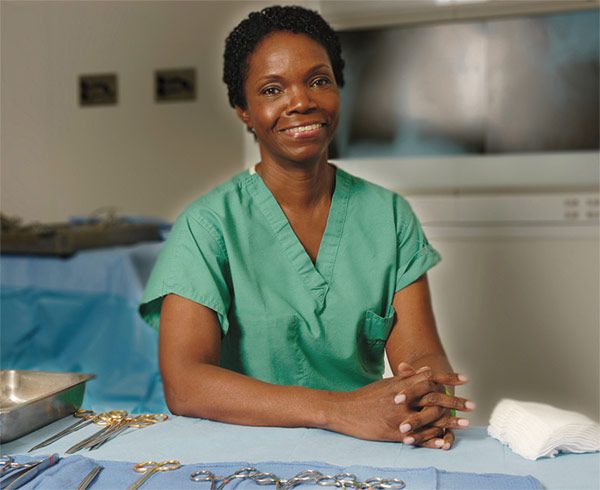 CrystalREmery's tweet image. Congratulations Dr Velma Scantlebury @scantlv on your 10 year anniversary at @christianacare where you have performed 2,000 organ transplants. You are inspiring! @ChangingSTEM #ChangingTheFaceOfSTEM #STEM #BlackWomenInMedicine @WomenSurgeons @NationalMedAssn @nkf @ColumbiaPS
