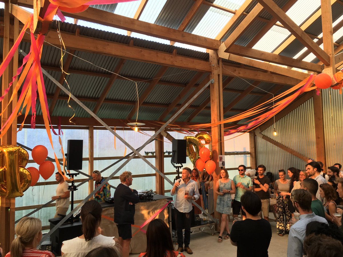 Hawkins_Brown's tweet photo. Our annual summer party in full swing at the beautiful @OasisFarmSE1 @JamiesFarm with @seth_rutt &amp; @SlothBoogie on the decks, cake competition and delicious food from the @KERB_. We are celebrating and looking forward to another 30 wonderfully creative years! #HBbirthday https://t.co/sFTR6CDWUR