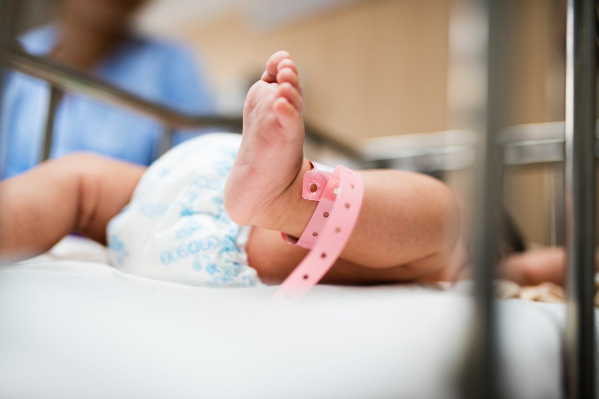 RicardD's tweet photo. Don't miss our presentation today at #EMBC2018: "Performance Assessment of a Dedicated Reflectance Pulse Oximeter in a Neonatal Intensive Care Unit" at 2pm (room 321B). @IEEEembs #CSEMInfo #innovation #healthcare #neonatal #intensivecare https://t.co/DU8sREXFOL