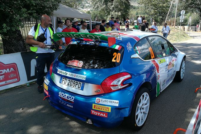 motorionline's tweet photo. #CIR | Parte un po' in salita il #RallyRomaCapitale per i piloti del #CIR2018, ma siamo solo alla #qualifyingstage🏁

➡️https://t.co/W1c91YcF9Y https://t.co/lQekN5YB1x