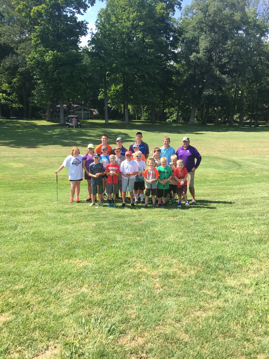 HtownTigerGolf's tweet photo. Great morning at the Tiger Golf Junior Clinic this morning 🐯🏌️🐅⛳️🇺🇸🏆 https://t.co/e6ZemSYuGp