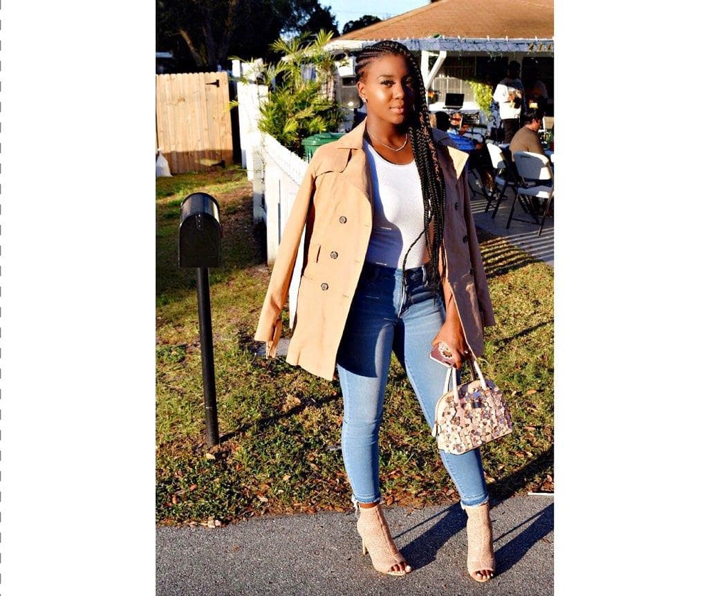 HUCNAHS's tweet photo. Also serving as a Co-Director of Community Outreach, is the lovely Mia Blocker, a sophomore 
Clinical Laboratory Science Major from Tampa, FL ❤💙 #CNAHSRollCall https://t.co/nWctOV4WEp