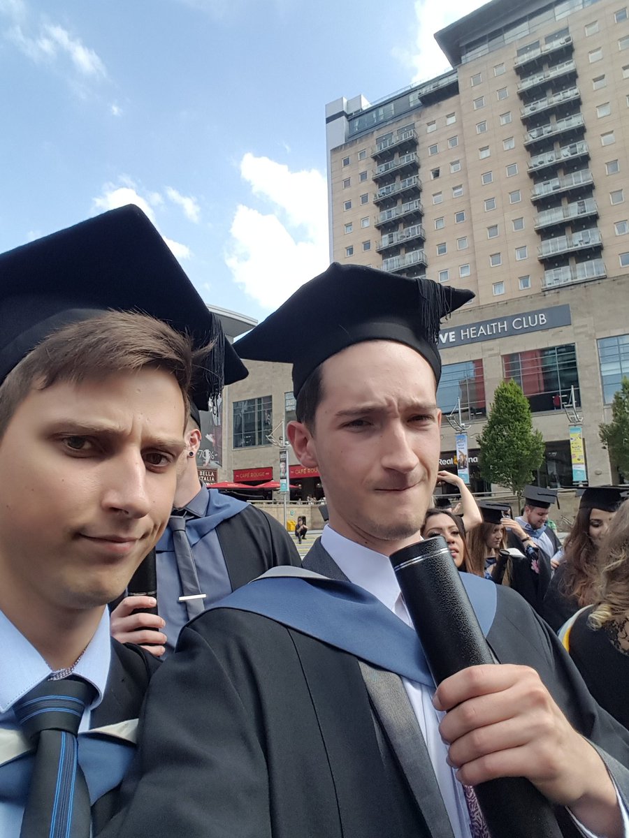 JoelLawton3's tweet photo. Well all graduated today. It has been such a life changing three years but now it's time for the next chapter :) Thank you to everyone who has helped me these last few years and my fellow gamers @tomas_naru @Dr_UmranAli @juanfrahiriart @CVGWoods @AquaCyanArt @naiichie https://t.co/ruYzSughwC
