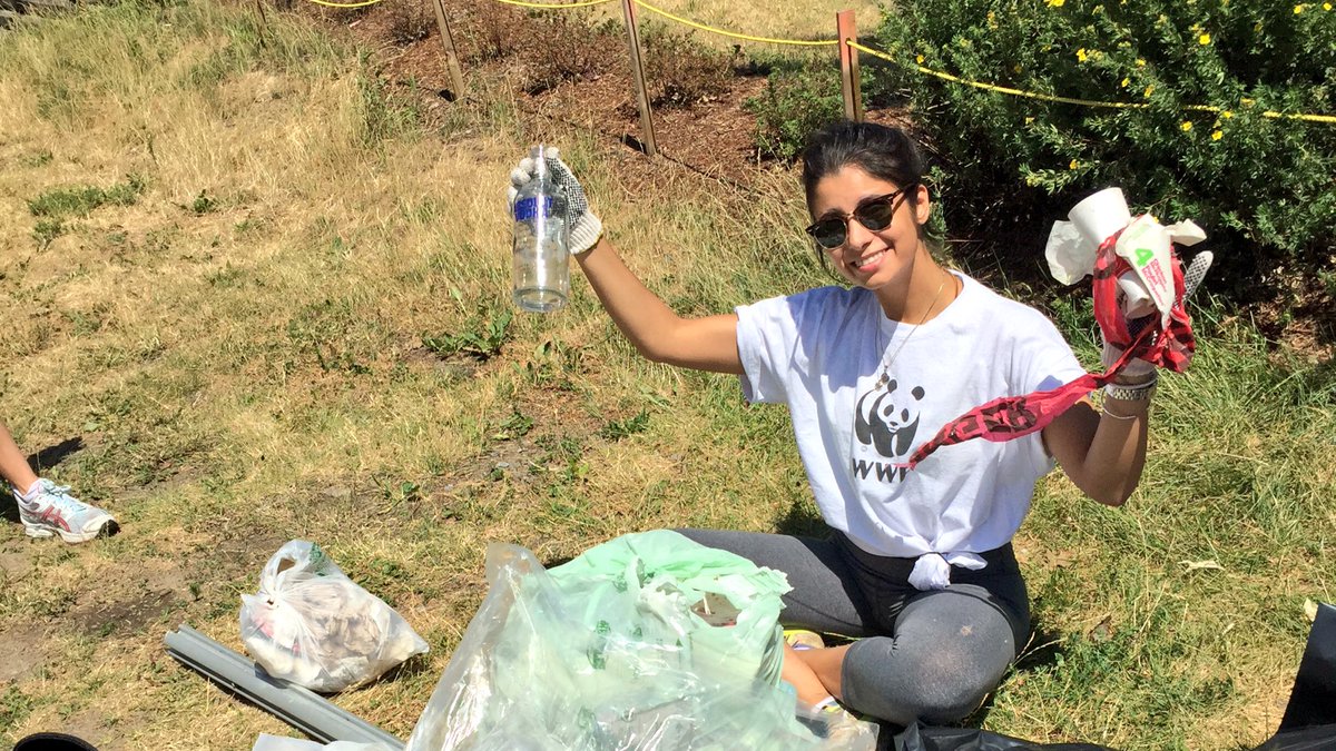 WWFCanada's tweet photo. We plogged today in Montreal - and thanks to a small but mighty group, 35 lbs of litter won't end up in the St. Lawrence River! https://t.co/XdfZjRJmqC