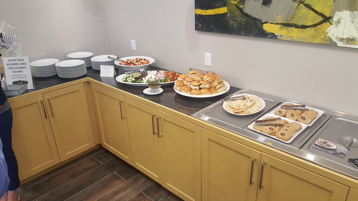 TeamMerriam's tweet image. Luncheoning w/ the Better Business Bureau of Kansas City Hosted by Northeast Johnson County Chamber of Commerce Representing AT&amp;amp;T Proudly 😉💯❗ #MidStatesProud #MoKanDo #PowerCentral #LifrAtATT @jc1087 @KINGRIQ87 @JCollier33 @THE1DMANN @Nejcmeetup