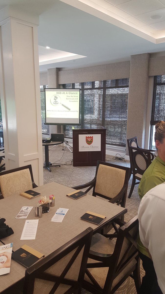 TeamMerriam's tweet image. Luncheoning w/ the Better Business Bureau of Kansas City Hosted by Northeast Johnson County Chamber of Commerce Representing AT&amp;amp;T Proudly 😉💯❗ #MidStatesProud #MoKanDo #PowerCentral #LifrAtATT @jc1087 @KINGRIQ87 @JCollier33 @THE1DMANN @Nejcmeetup