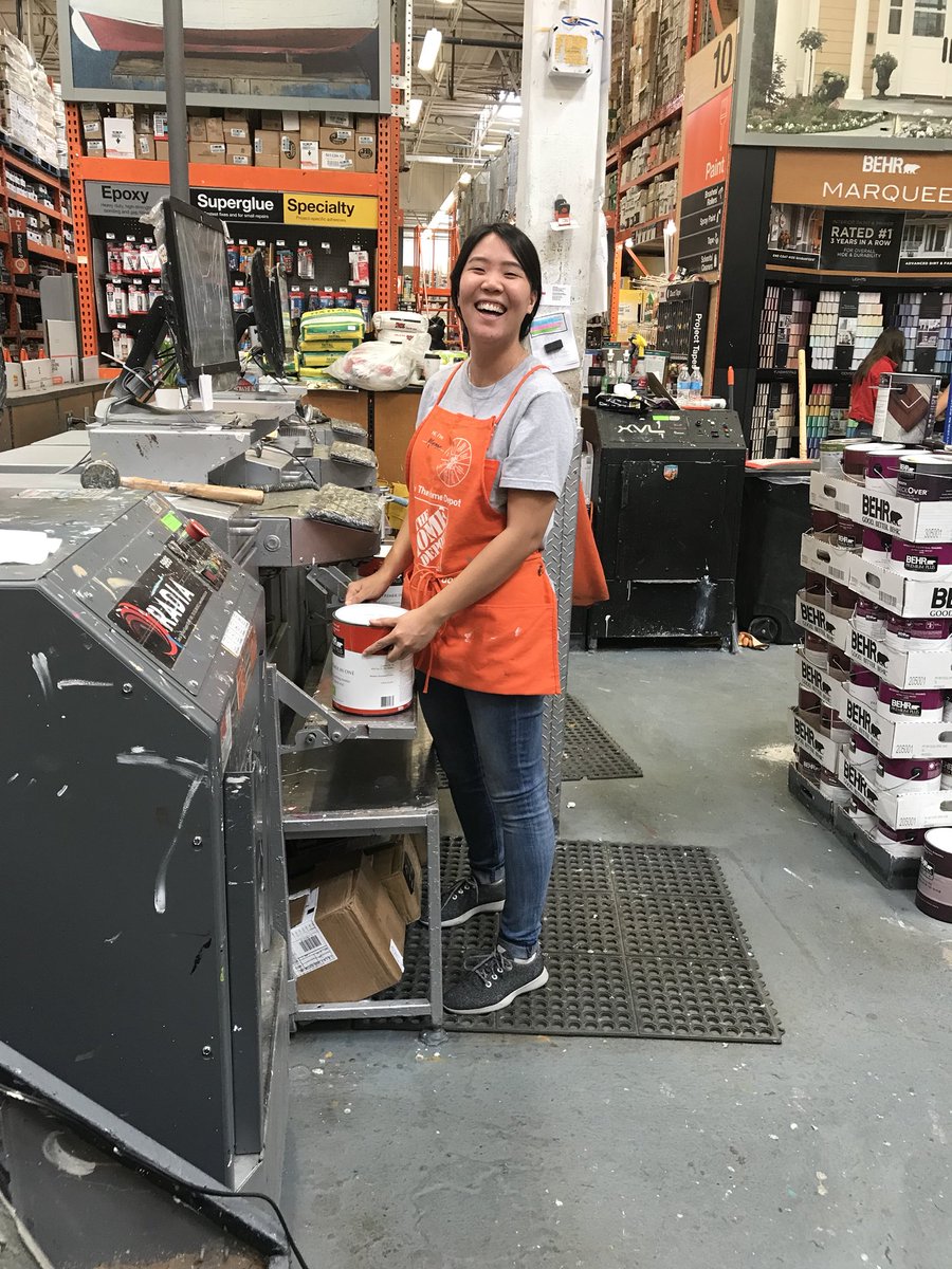 Our UX designer Mimi from SSC is helping out in D24 today! #pacnorthproud #storedays