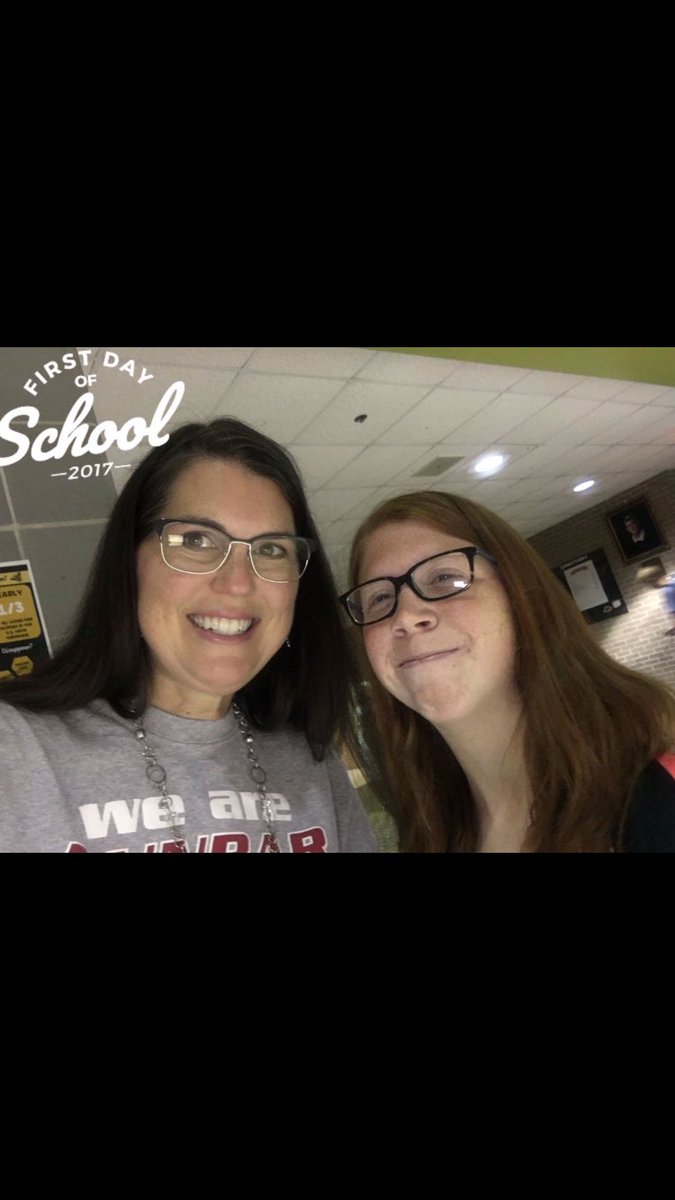 EmmaKeyser1's tweet image. School starts in like 4 weeks,My first day of school pictures will look a little different this year..this was last year. however, you’ll just be a text message away if I ever need anything. Can’t wait to see you and Will in a few weeks. ❤️ #firstdayofschool2017 @MrsMerrittPLD