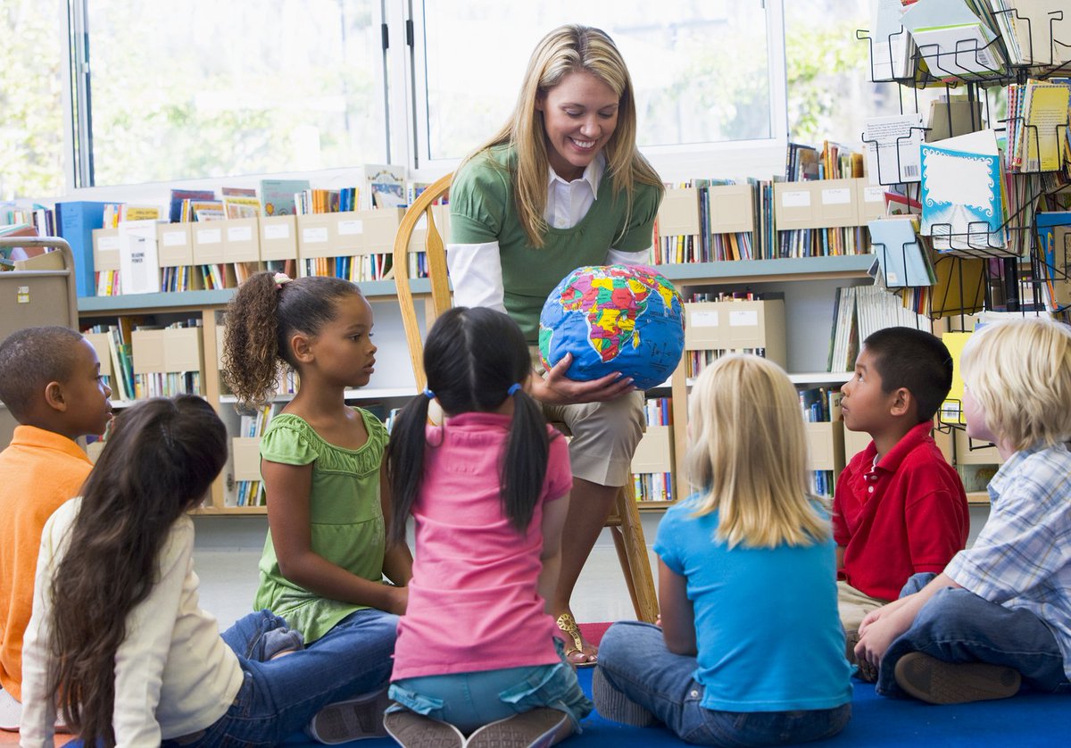 HoraceMann's tweet photo. "Let us remember: One book, one pen, one child , and one teacher can change the world." - Malala Yousafzai 

What is your favorite part about being an educator? #whyiteach #edchat #education #weloveteachers https://t.co/NiwtaO0cuf