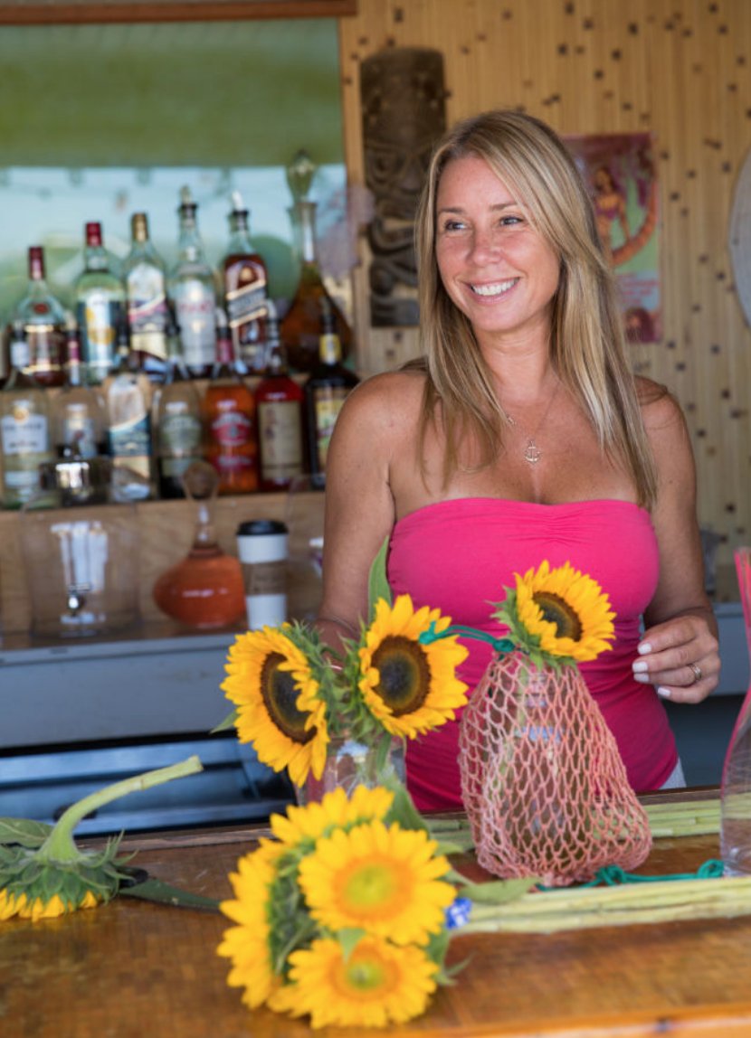 brandsway's tweet photo. Looking for #WeekendPlans? Escape the city and discover the best kept secret #Montauk - Lynn's Hula Hut! With tiki cocktails and live music, this place is a tropical bohemian paradise!

Check out this @HamptonsMag interview with owner Lynn: https://t.co/r6yWNZbTpq #LynnsHulaHut https://t.co/YIWPSK9FRO