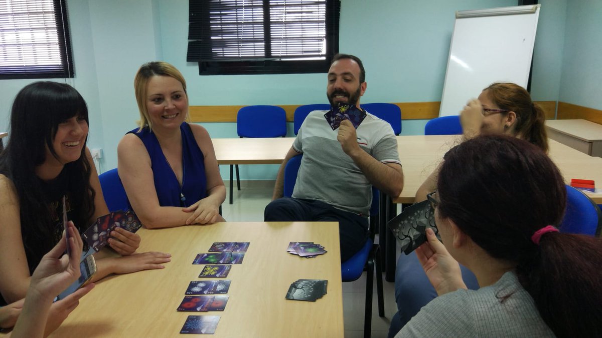 JenniEscobarCas's tweet photo. Gracias por estos momentos de risas, trabajando siempre en equipo.
Formo parte de la mejor @lanzaderaecija 
#orgullosa #equipo #gracias https://t.co/bP9hFpTA98