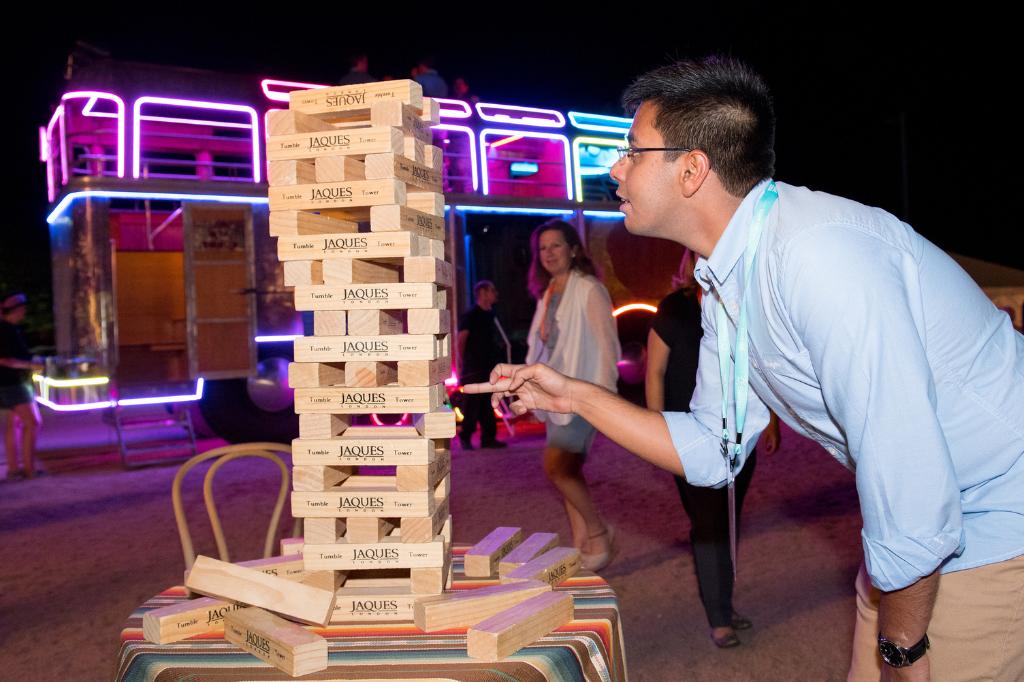 ExperianJobs's tweet photo. We can't stop reminiscing on our Vision 2016 networking conference. You don't want to miss out on this great opportunity in 2019. Sign up below!
https://t.co/R5IB5klGre conference
@Experian #ExperianLife #Vision2016 #NetWorking #OneExperian https://t.co/4rqBP3IpUC