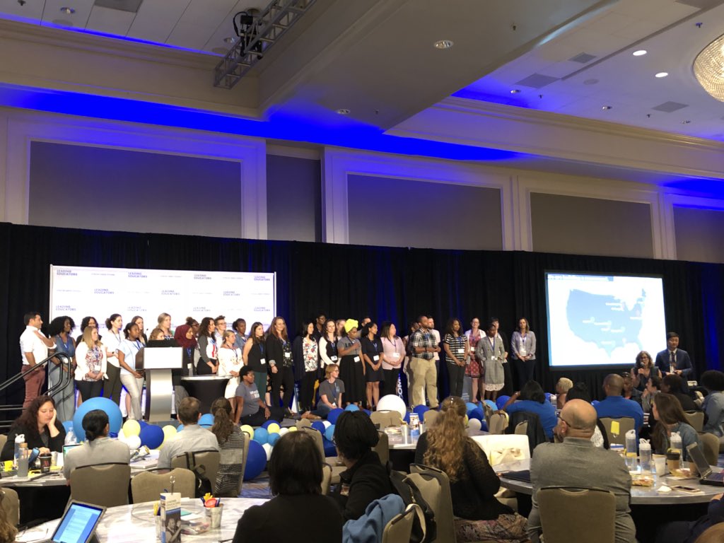 YesyMSanchez's tweet photo. Day 4 of the @leadingeds Institute did not disappoint. Thank you for an incredible week of learning and growing!! #IAmMyPractice #d187together #d187juntos https://t.co/zWy1q9SgiN