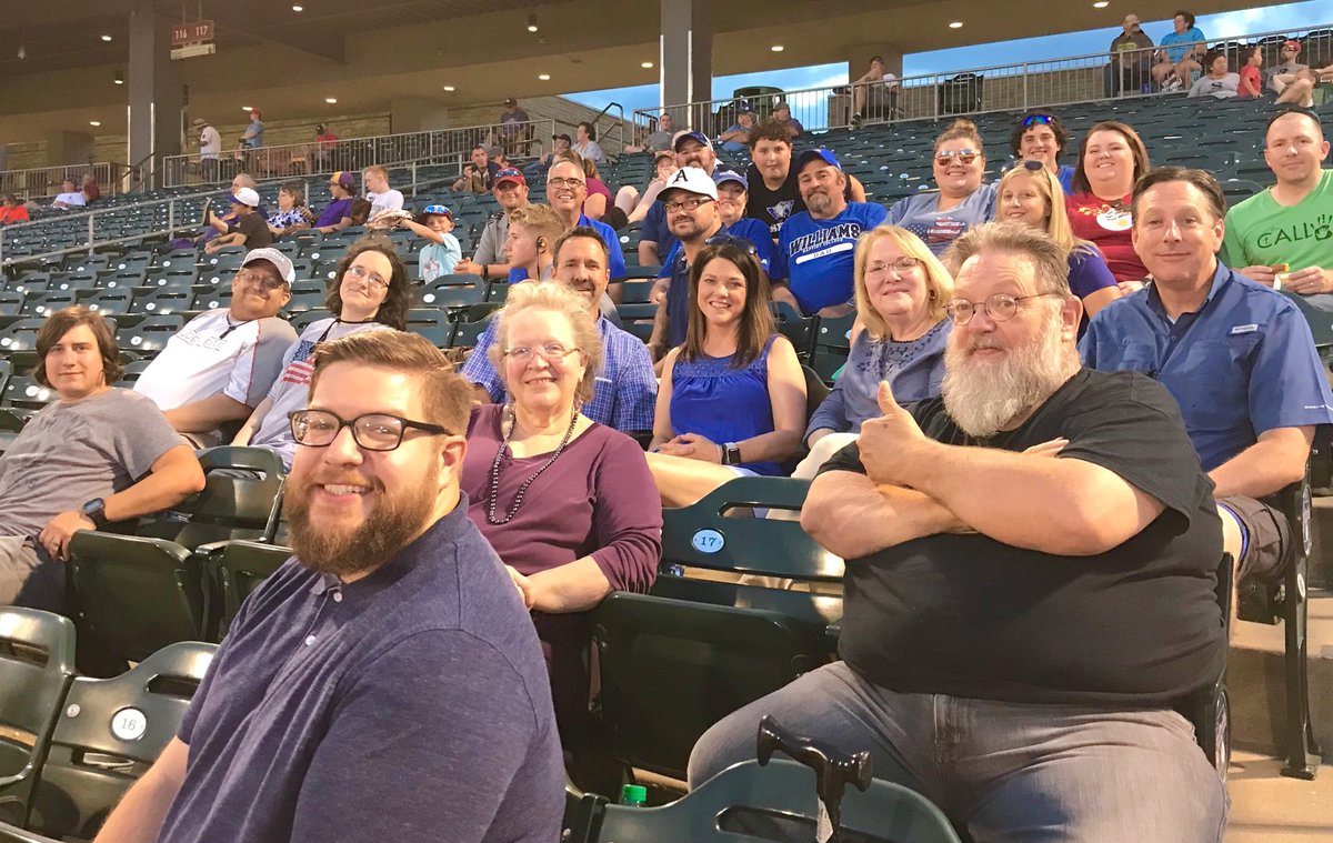 williamsbaptist's tweet photo. WBU alumni and other good friends enjoying a night at the ballpark, cheering on the Northwest Arkansas Naturals. #WBUfamily https://t.co/TnB20dytXe