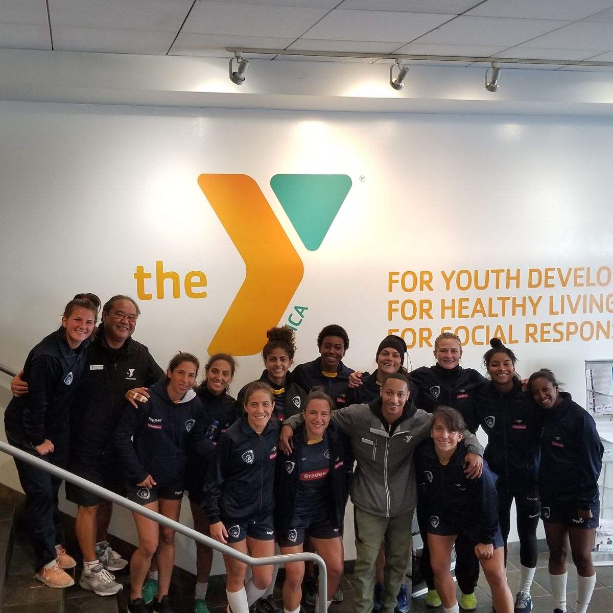 ymcasf's tweet photo. Bem Vinda! Welcome to #SanFrancisco, Women's Brazil Rugby team. Enjoy training and recovery at our #ymcasf locations as you prepare for @WorldRugby7s this weekend! #RWC7s #Brazil https://t.co/dFAqrdsTLF