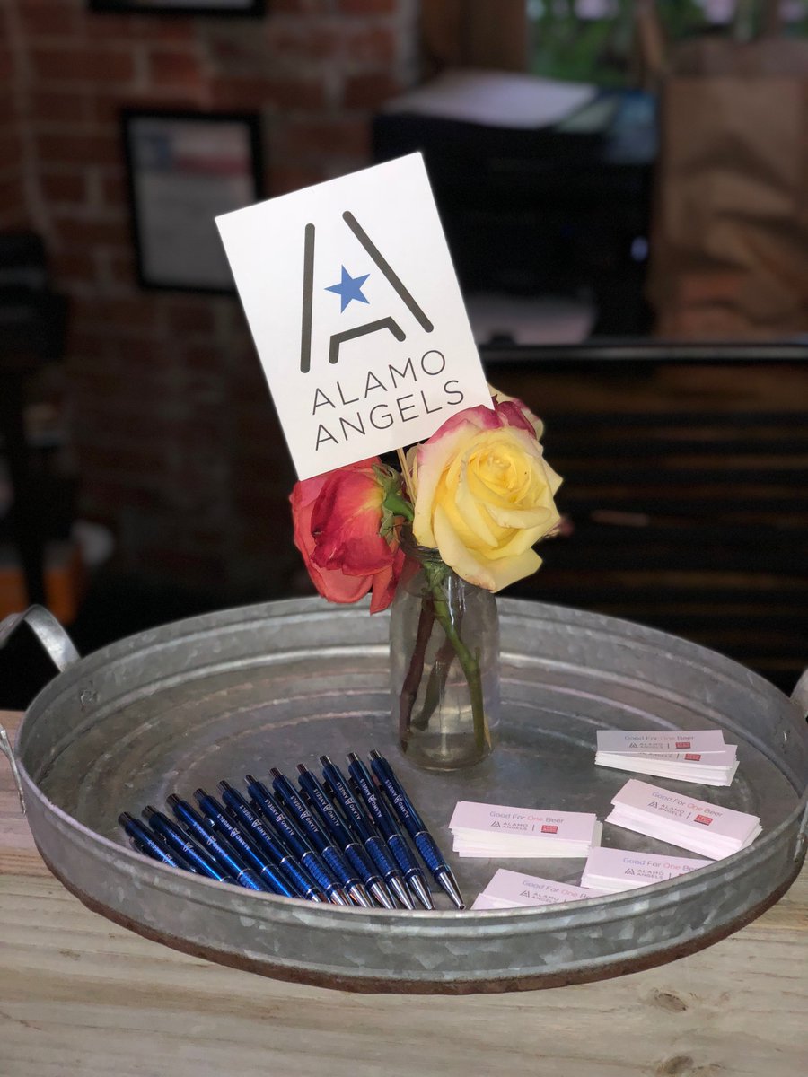 AlamoAngelsofSA's tweet photo. We nearly had a packed house tonight at @5PointsLocal! Thank you to @SATechBloc and everyone who joined us tonight for our mixer! #localstartups #tech #angelinvestors #SanAntonio is surely a #CityontheRise! https://t.co/Osmb5OUNAK